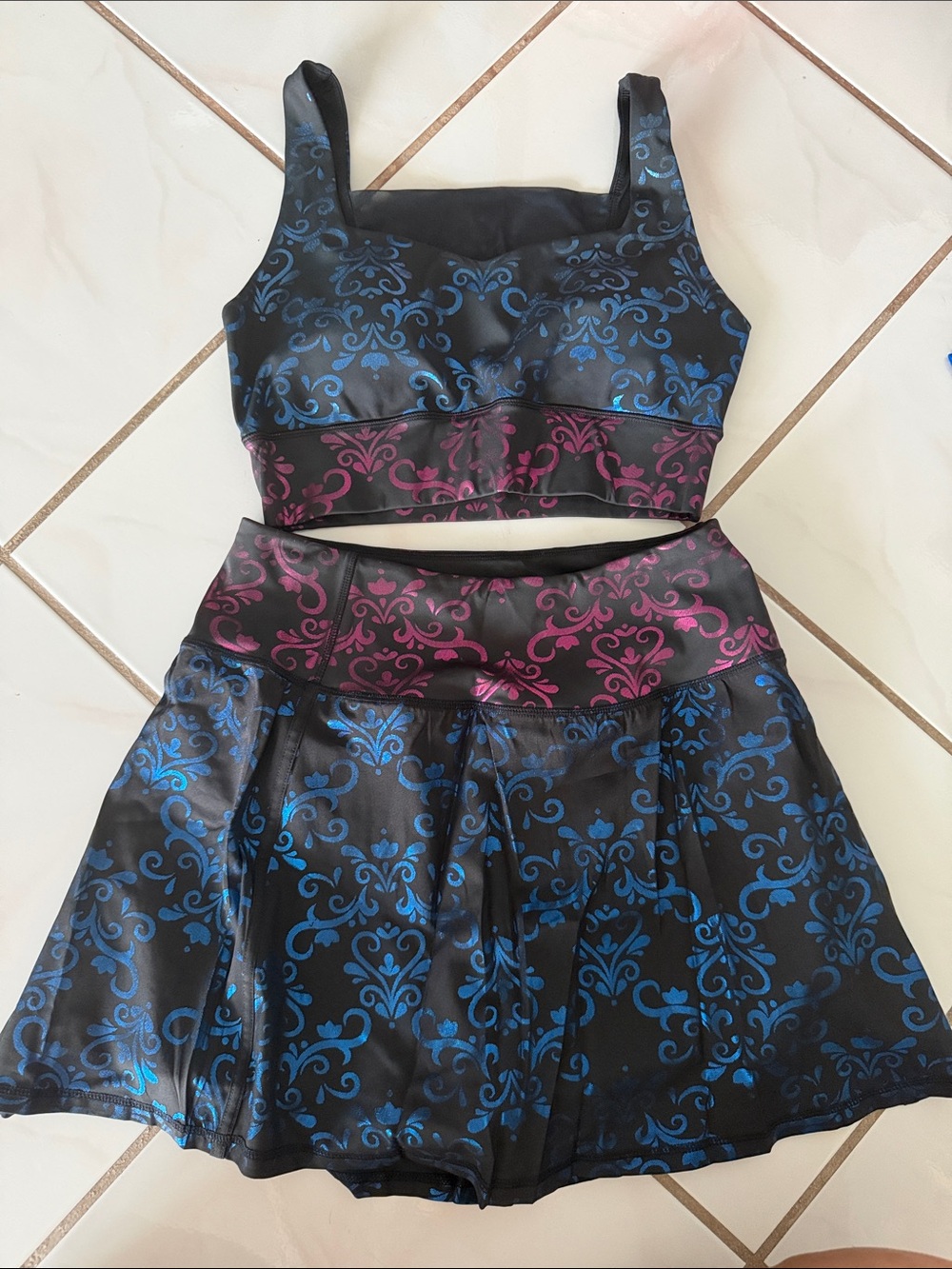 EUC Crowned Athletics Snow Sister Collection (Pre-Disney) bra and skort set  M
